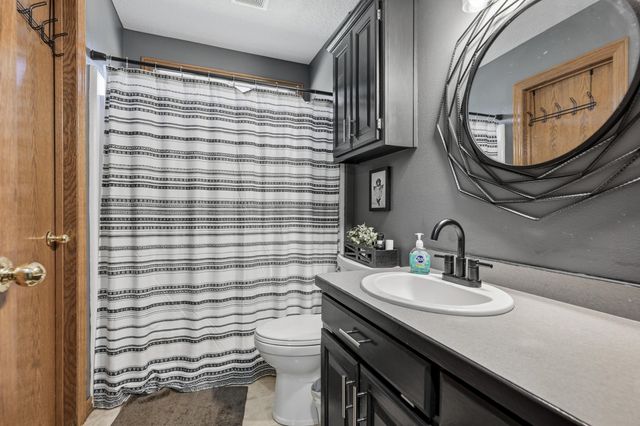 8940 County Lane 214, Webb City, MO 64870