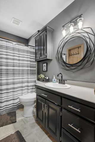 8940 County Lane 214, Webb City, MO 64870