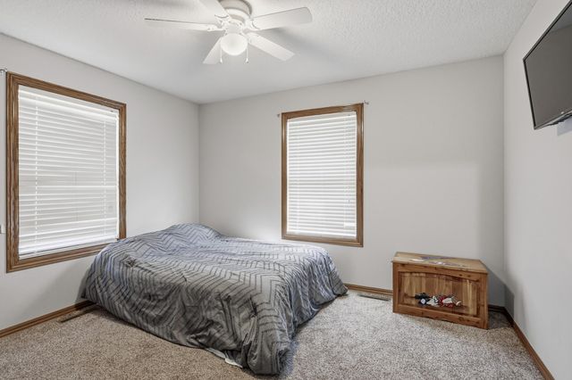 8940 County Lane 214, Webb City, MO 64870