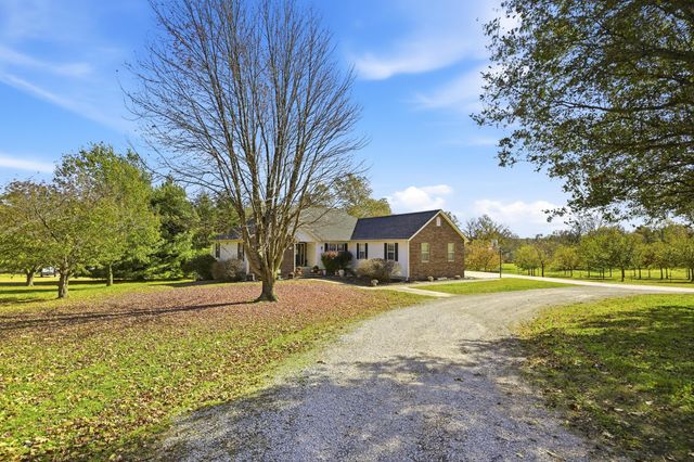 8940 County Lane 214, Webb City, MO 64870