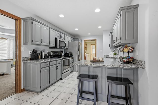 8940 County Lane 214, Webb City, MO 64870