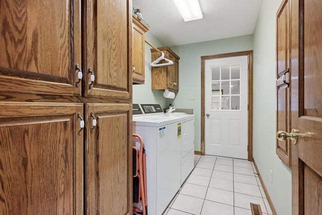 8940 County Lane 214, Webb City, MO 64870