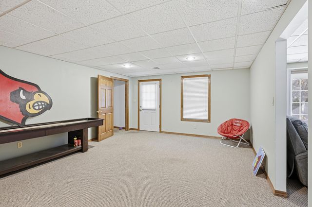 8940 County Lane 214, Webb City, MO 64870