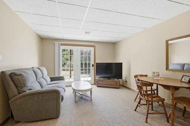 8940 County Lane 214, Webb City, MO 64870