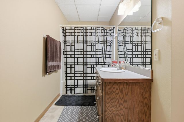 8940 County Lane 214, Webb City, MO 64870