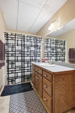 8940 County Lane 214, Webb City, MO 64870