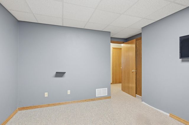 8940 County Lane 214, Webb City, MO 64870