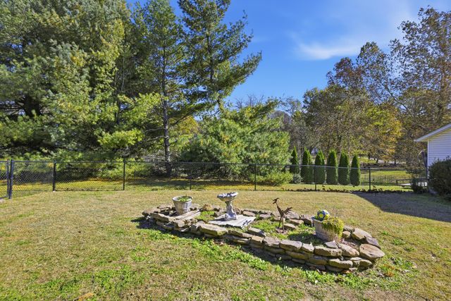 8940 County Lane 214, Webb City, MO 64870