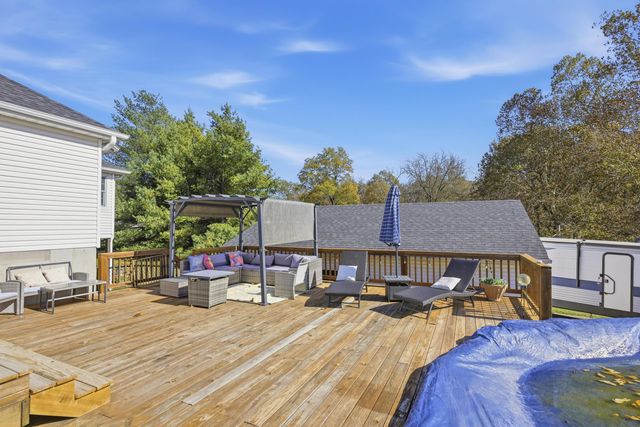 8940 County Lane 214, Webb City, MO 64870