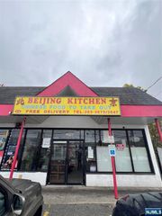 20 Columbia Avenue, Bergenfield, NJ 07621