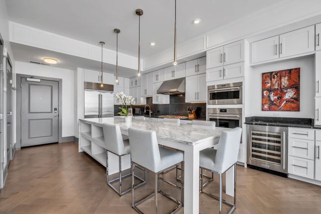 1616 West End Ave Unit 2201, Nashville, TN 37203