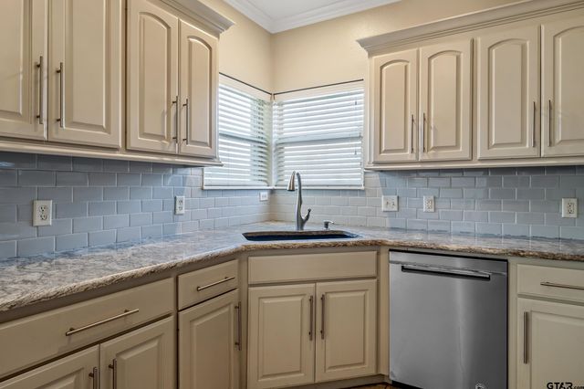 3056 Cornerstone Trail, Tyler, TX 75701