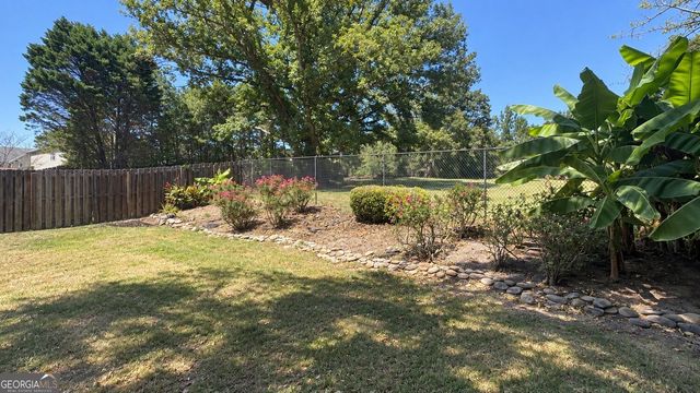 7495 Springbox Drive, Fairburn, GA 30213