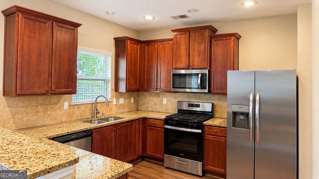 7495 Springbox Drive, Fairburn, GA 30213