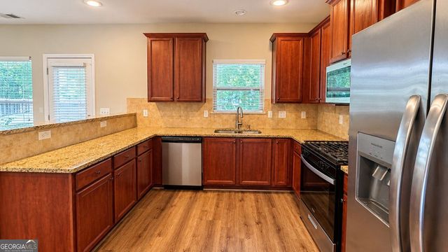 7495 Springbox Drive, Fairburn, GA 30213