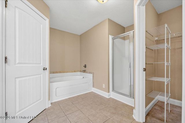 7744 Woodridge Drive, Southaven, MS 38672