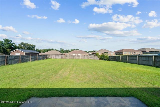 7744 Woodridge Drive, Southaven, MS 38672