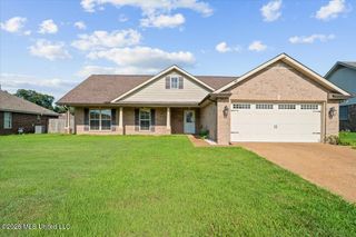 7744 Woodridge Drive, Southaven, MS 38672