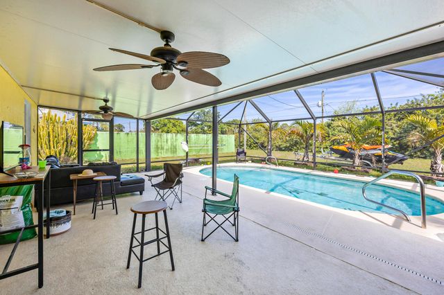 179 Decordre Road SE, Palm Bay, FL 32909