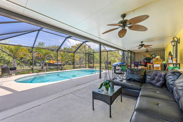 179 Decordre Road SE, Palm Bay, FL 32909