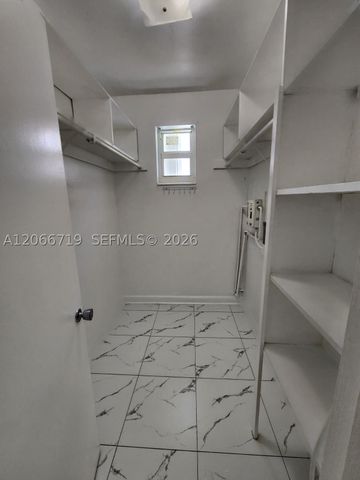 3525 Tyler St 9, Hollywood, FL 33021