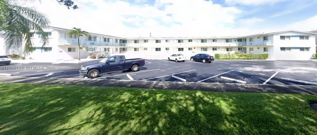 3525 Tyler St 9, Hollywood, FL 33021