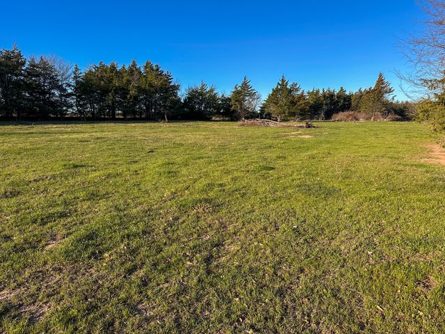 000 CR-2245, Ivanhoe, TX 75447