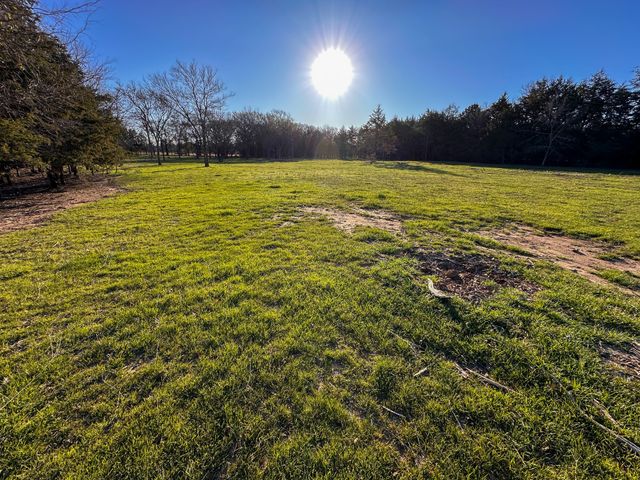 000 CR-2245, Ivanhoe, TX 75447