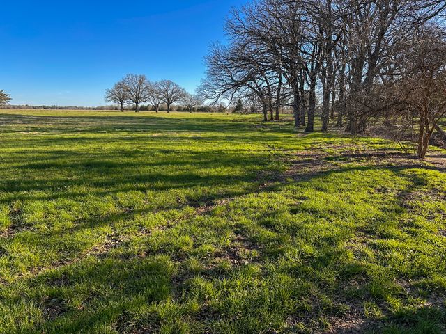 000 CR-2245, Ivanhoe, TX 75447