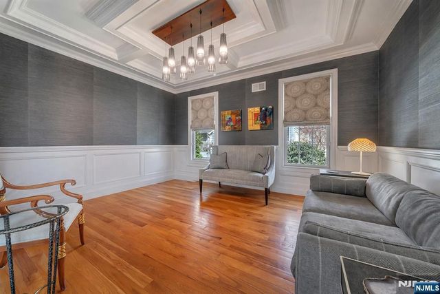 15 Eric Place, Demarest, NJ 07627