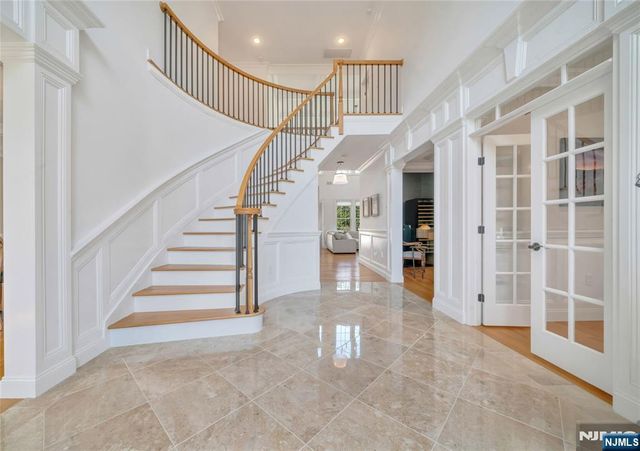 15 Eric Place, Demarest, NJ 07627