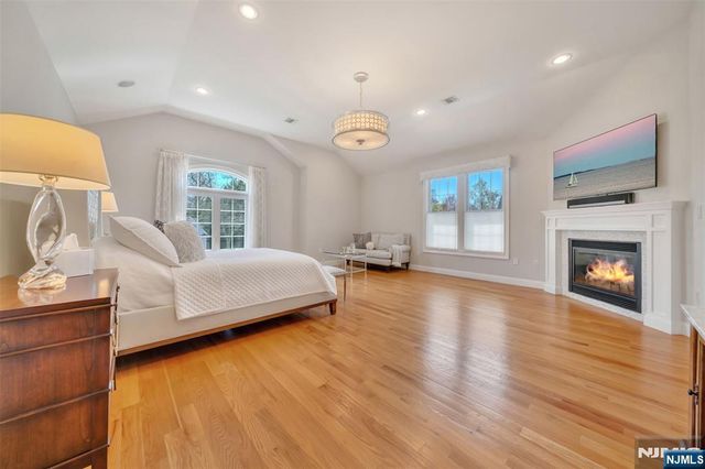 15 Eric Place, Demarest, NJ 07627