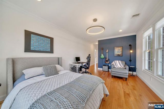 15 Eric Place, Demarest, NJ 07627