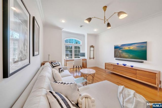 15 Eric Place, Demarest, NJ 07627