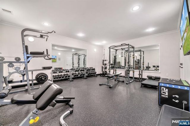 15 Eric Place, Demarest, NJ 07627