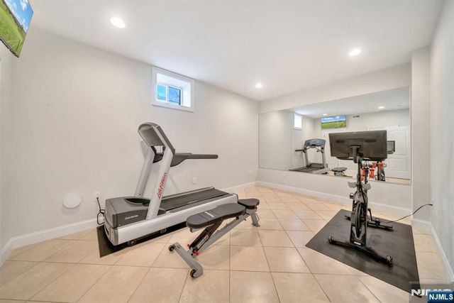 15 Eric Place, Demarest, NJ 07627