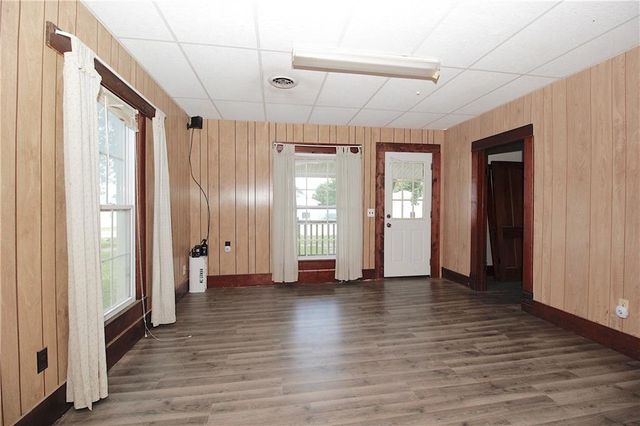 102 Garrison Avenue, Westphalia, KS 66093