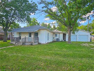 102 Garrison Avenue, Westphalia, KS 66093
