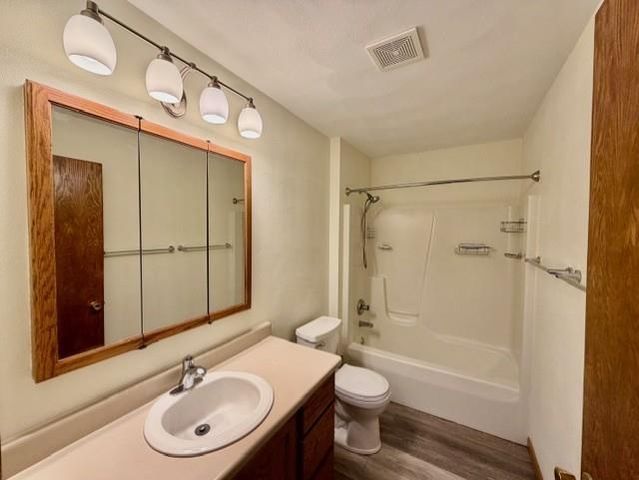 2552 Liberty Lane, Janesville, WI 53545