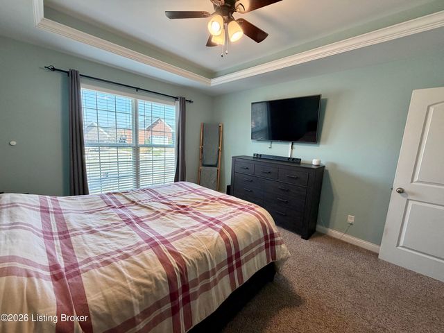 120 Lillian Ct, Shepherdsville, KY 40165