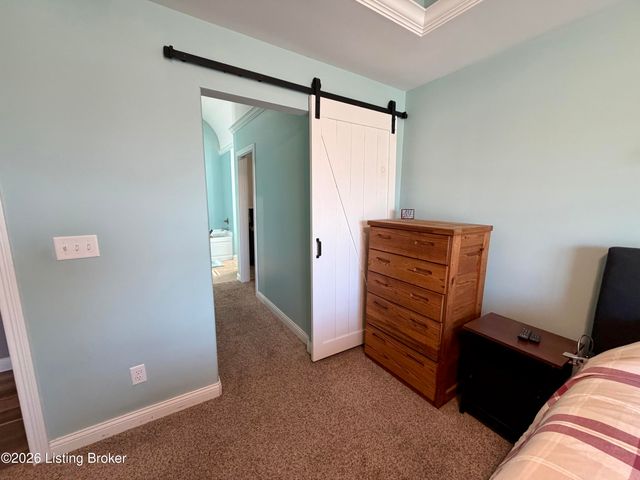 120 Lillian Ct, Shepherdsville, KY 40165