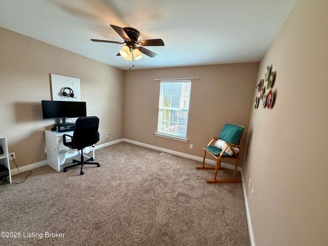 120 Lillian Ct, Shepherdsville, KY 40165