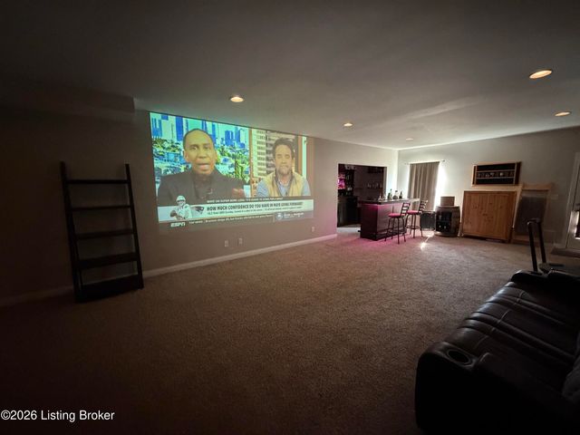 120 Lillian Ct, Shepherdsville, KY 40165