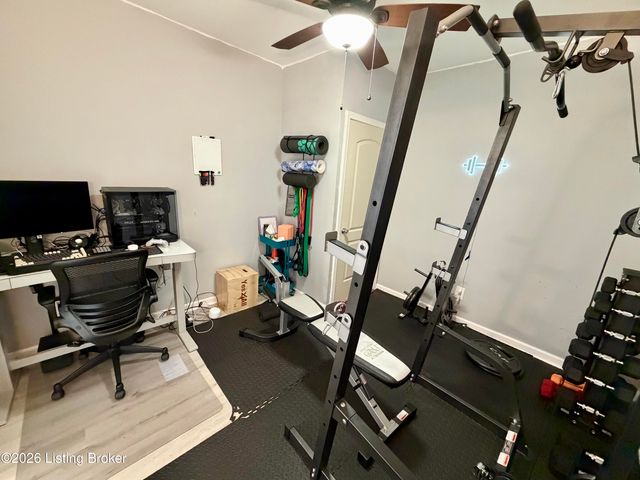 120 Lillian Ct, Shepherdsville, KY 40165