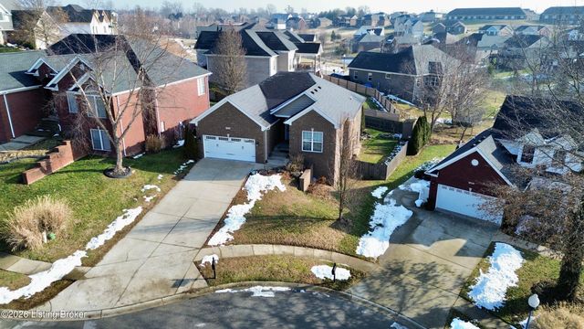 120 Lillian Ct, Shepherdsville, KY 40165