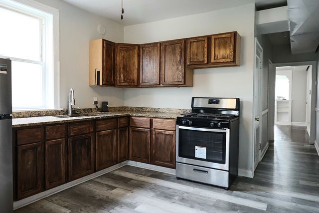 6633 S Campbell Avenue 1, Chicago, IL 60629