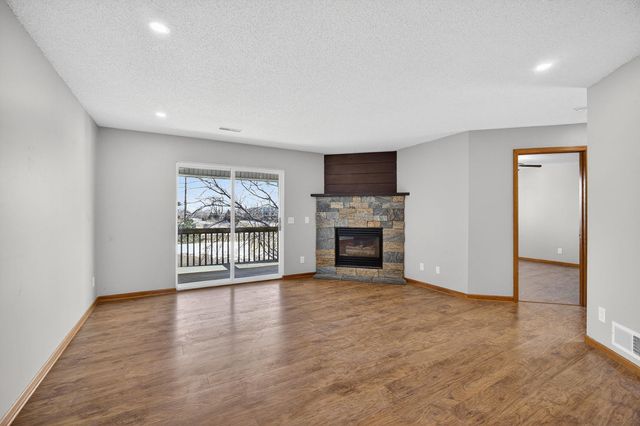 4165 Mallard Court 12, Bettendorf, IA 52772