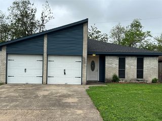 1822 Eagle Drive, League City, TX 77573