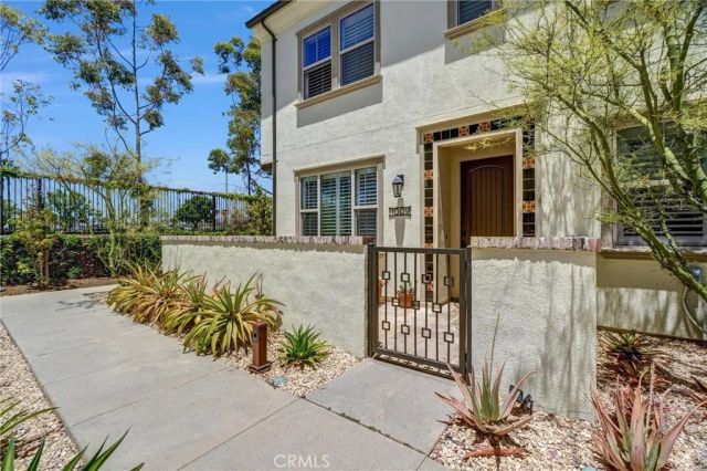 1009 El Paseo, Lake Forest, CA 92610