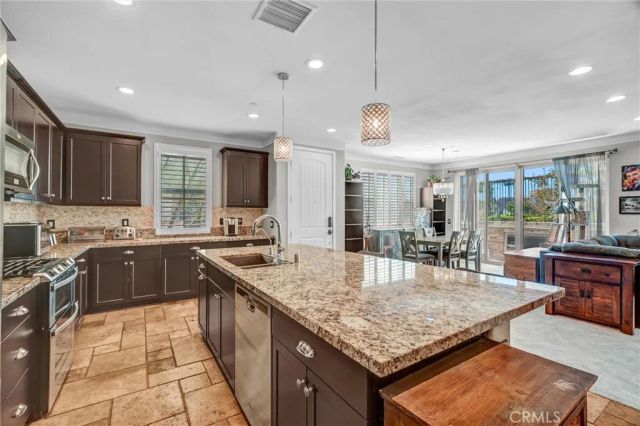 1009 El Paseo, Lake Forest, CA 92610